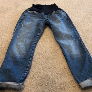 GAP Like New Distressed Denim Capris